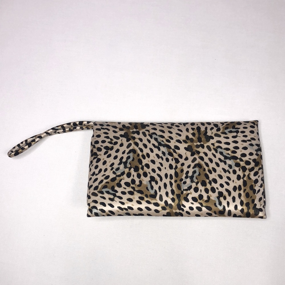 Wilbur & Gussie Leopard Print Clutch - image 3